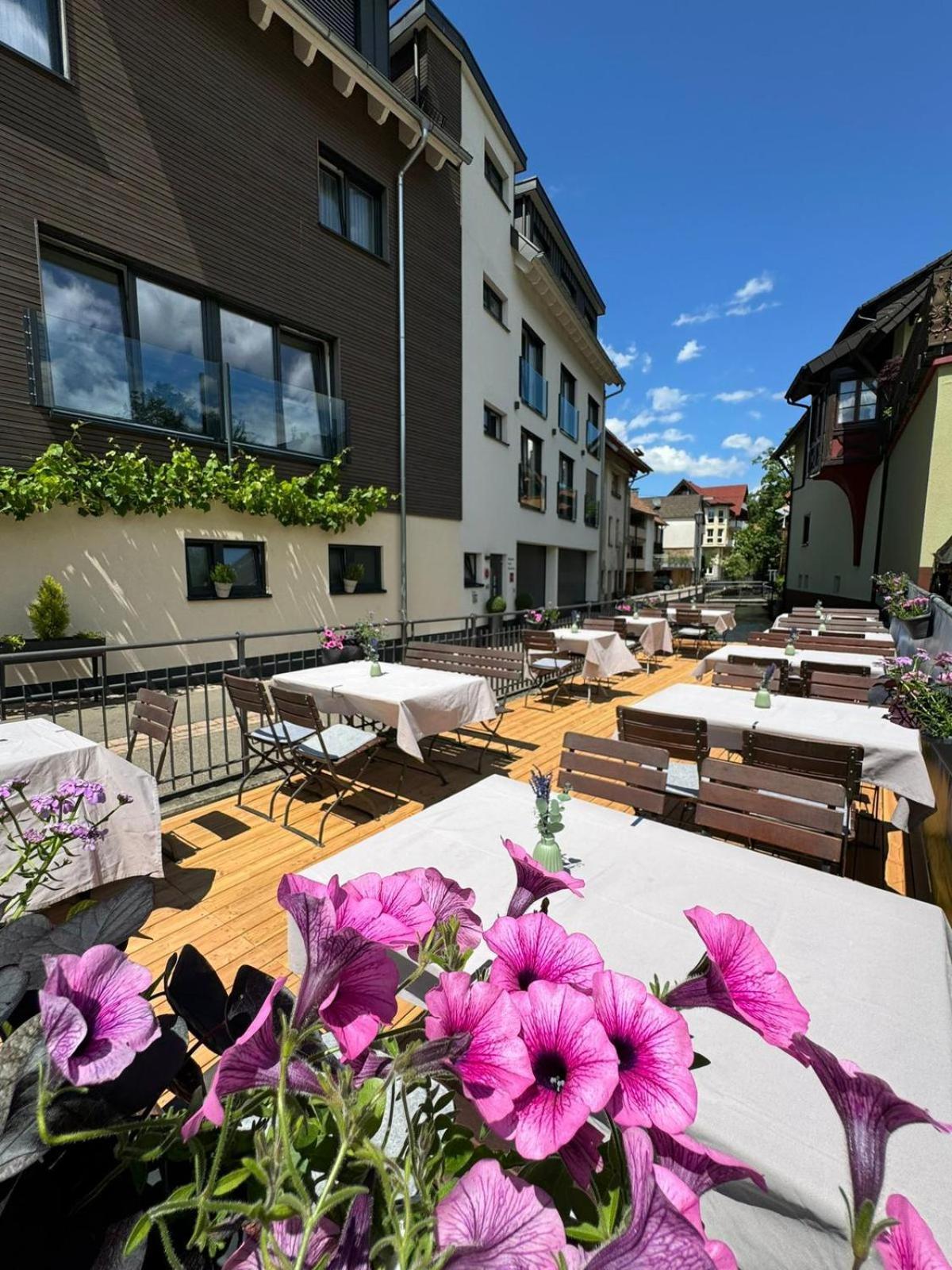 Hotel Restaurant Kochschule Roessle Elzach Eksteriør bilde